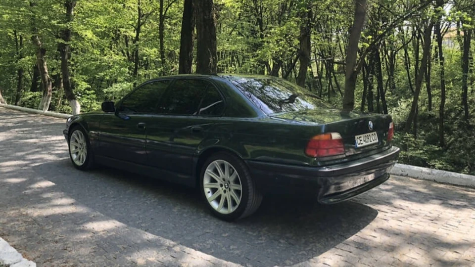 BMW 7 series 3