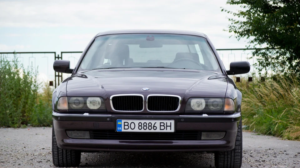 BMW 7 series 3