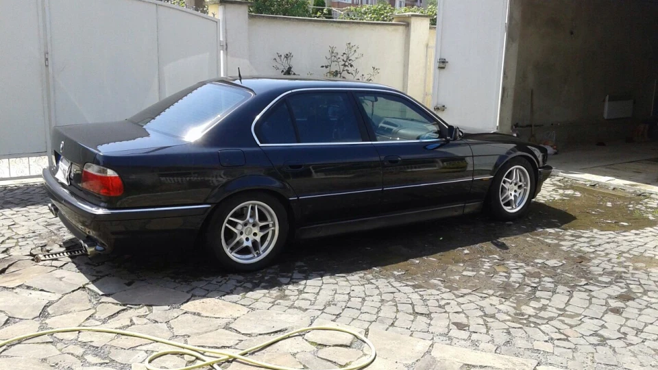 BMW 7 series 3