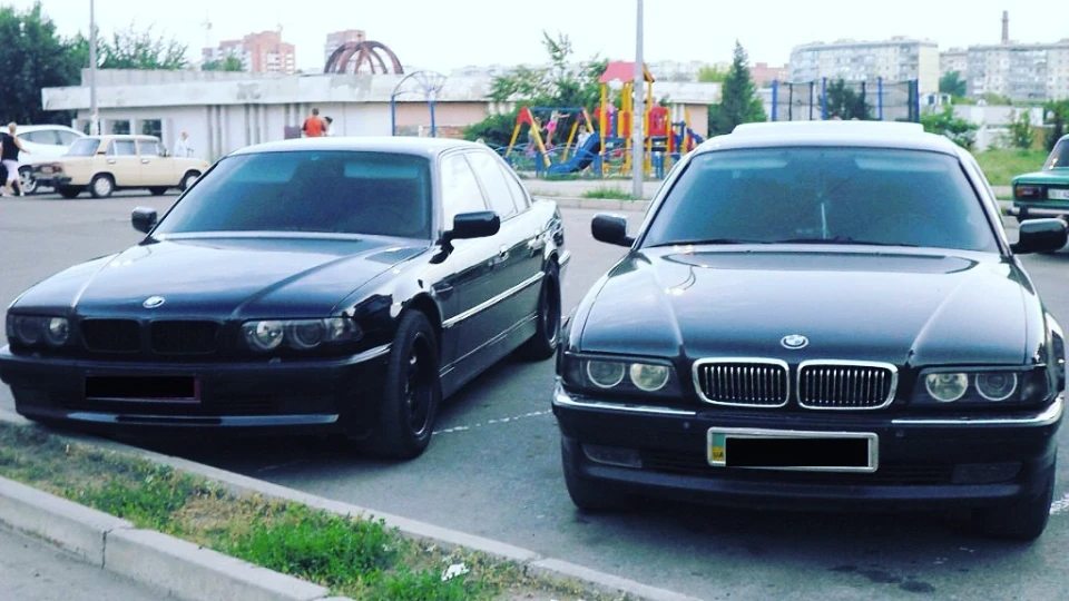 BMW 7 series 2