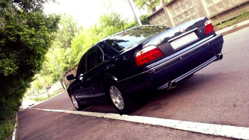 BMW 7 series 4