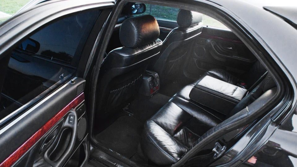 BMW 7 series 2