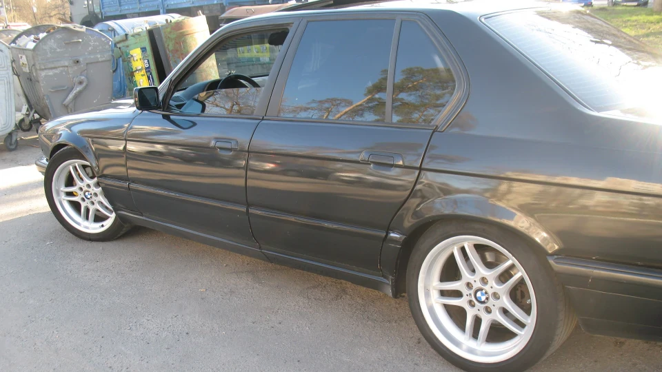 BMW 7 series 2