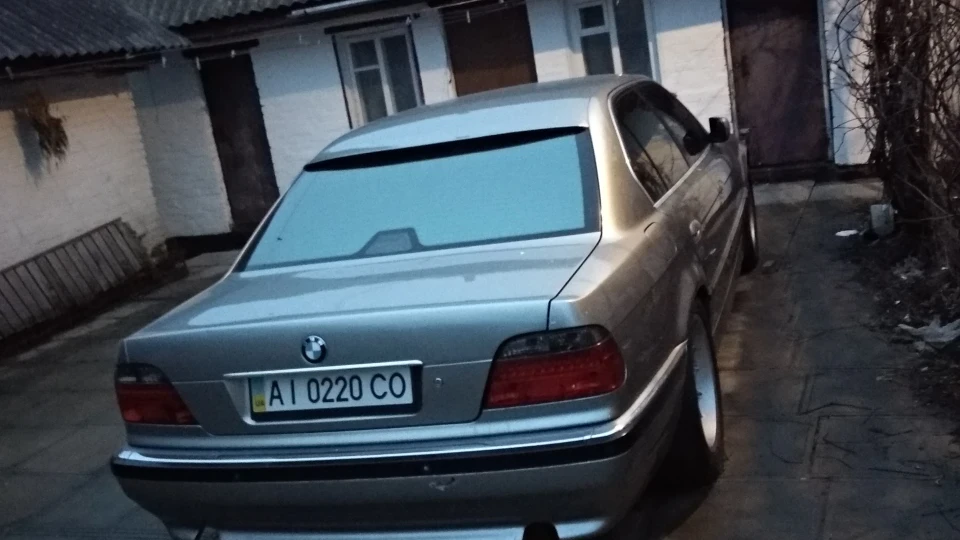 BMW 7 series 2