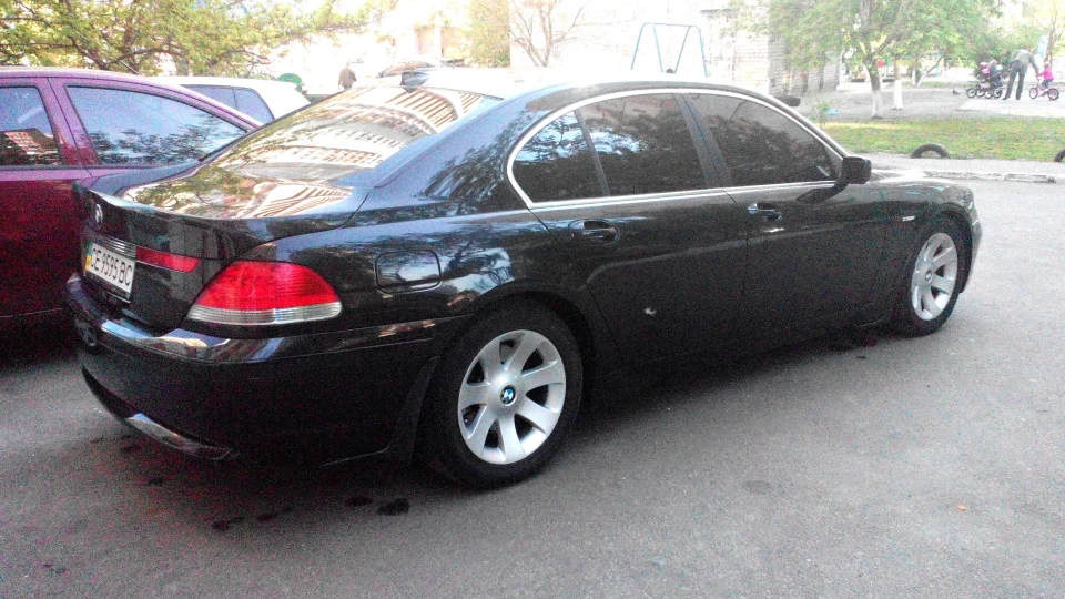 BMW 7 series 2