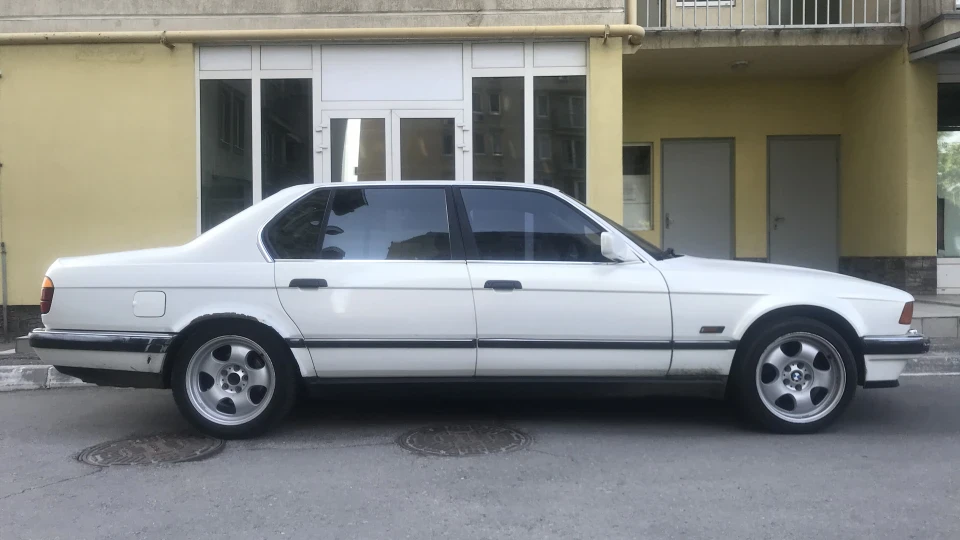 BMW 7 series 2