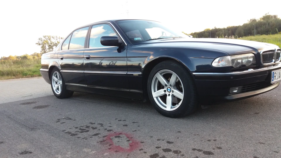 BMW 7 series 3