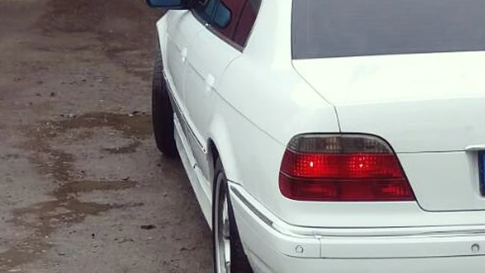 BMW 7 series 2