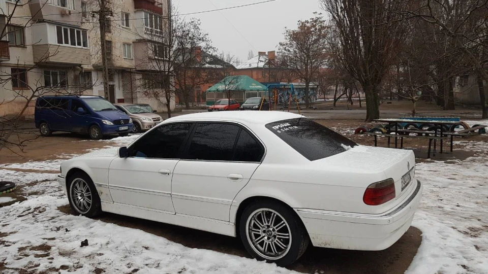 BMW 7 series 3