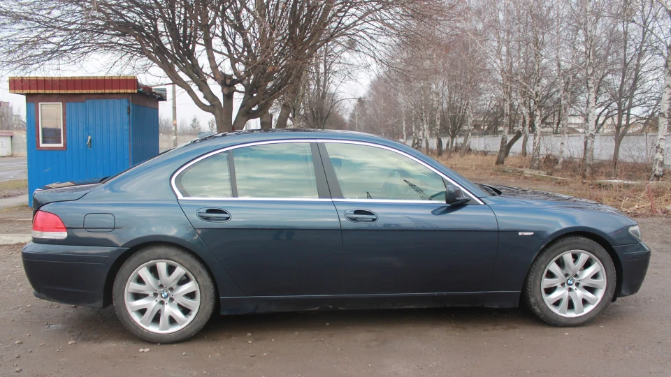 BMW 7 series 2