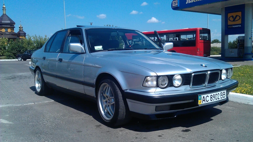 BMW 7 series 2