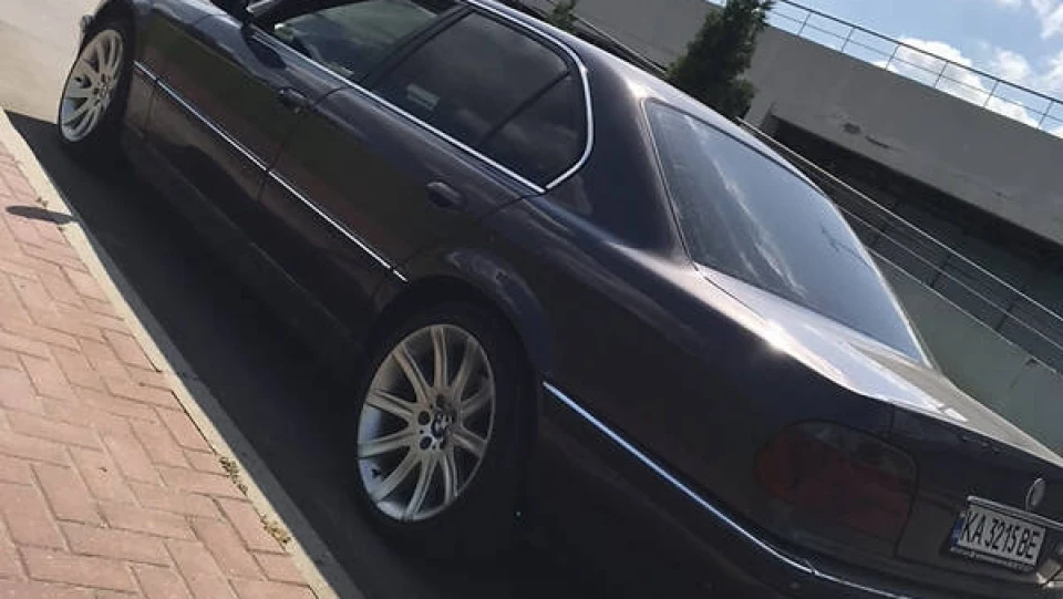 BMW 7 series 3