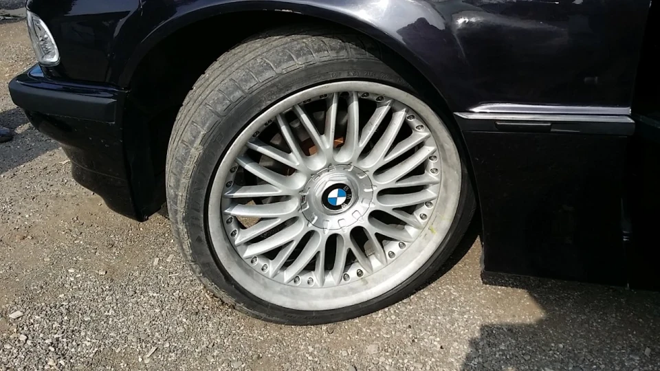 BMW 7 series 2