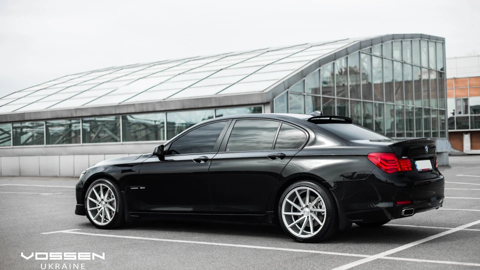 BMW 7 series 2