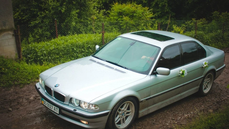 BMW 7 series 2