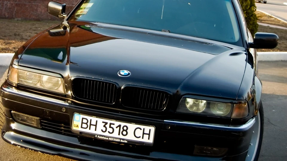 BMW 7 series 2
