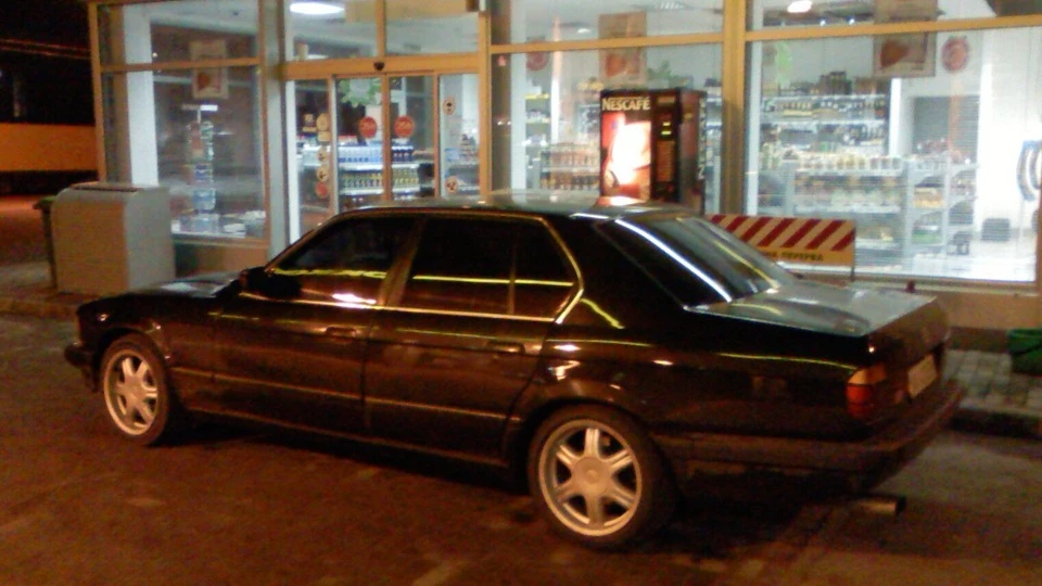 BMW 7 series 2