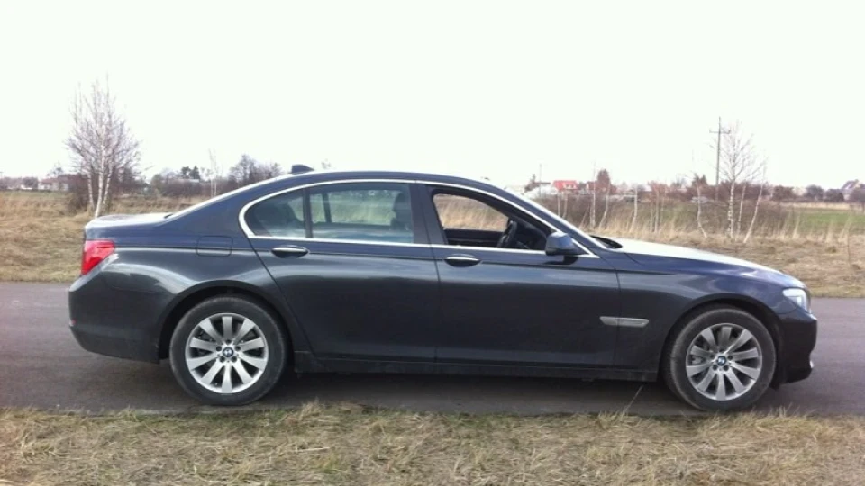 BMW 7 series 2