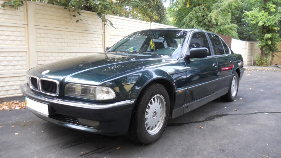 BMW 7 series 3
