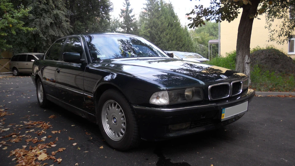 BMW 7 series 4