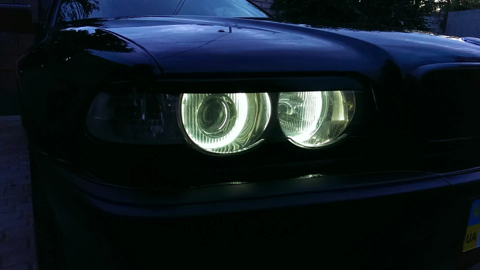 BMW 7 series 2