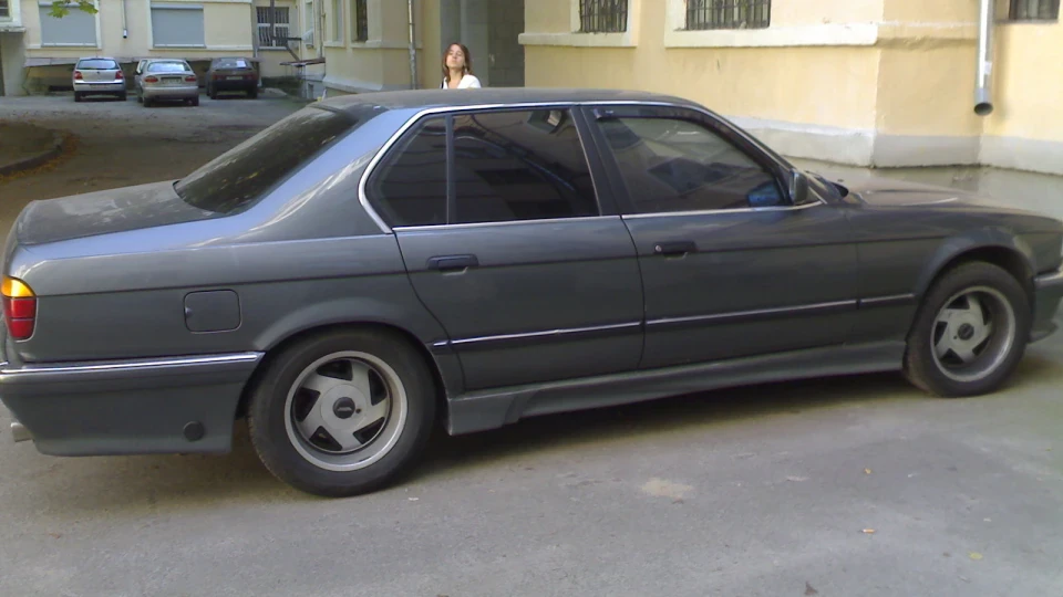 BMW 7 series 2