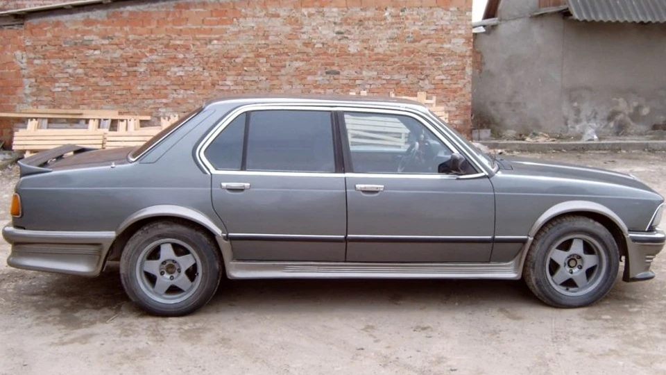 BMW 7 series 2