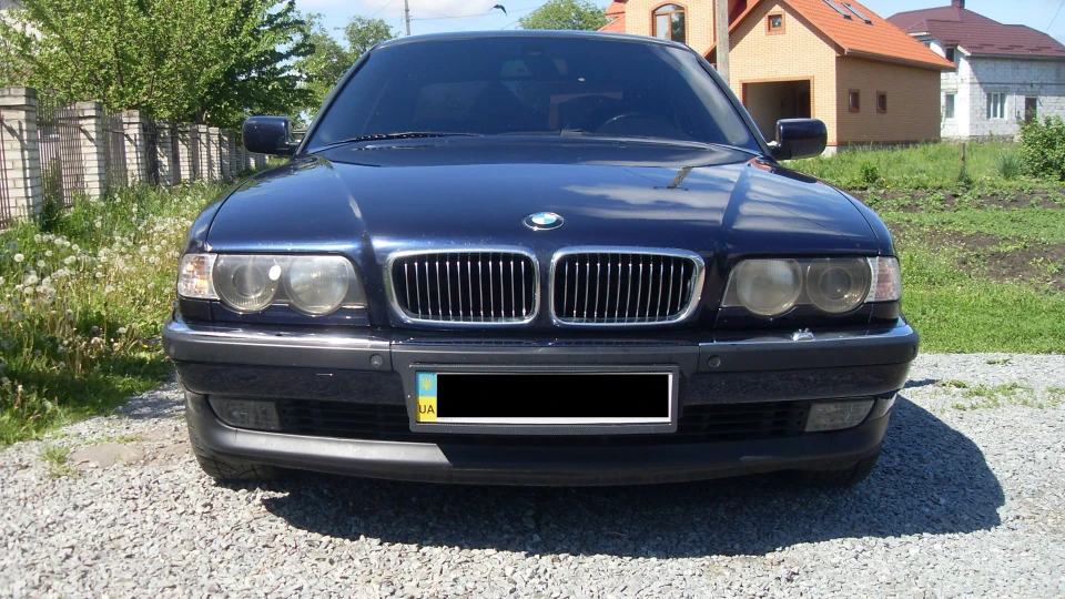 BMW 7 series 2