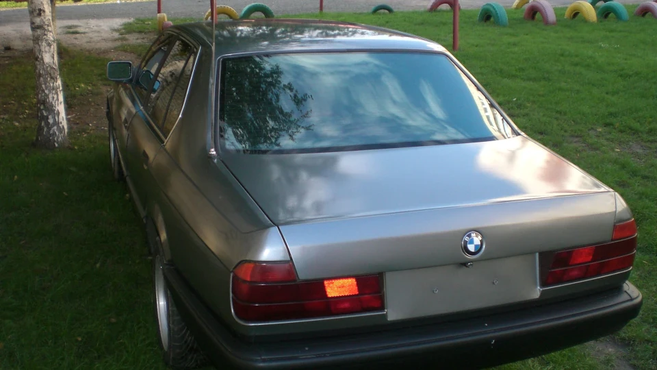BMW 7 series 2