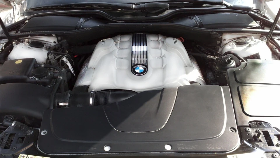 BMW 7 series 2