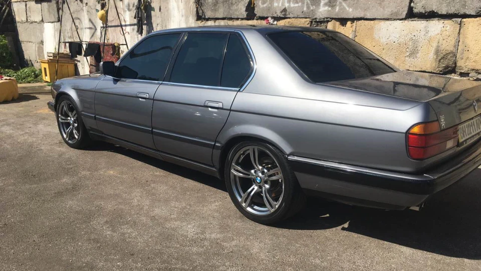 BMW 7 series 4
