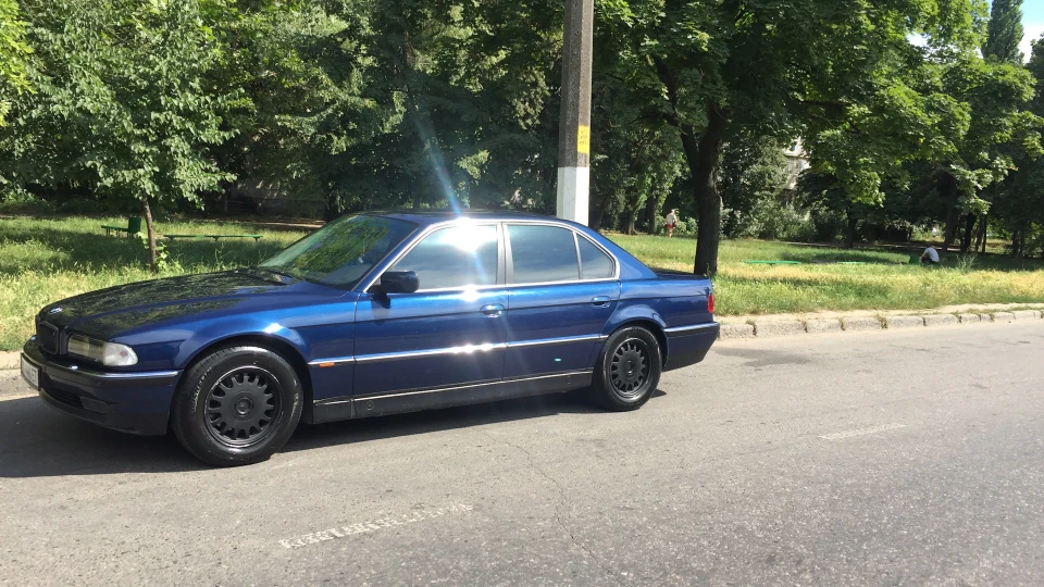 BMW 7 series 3
