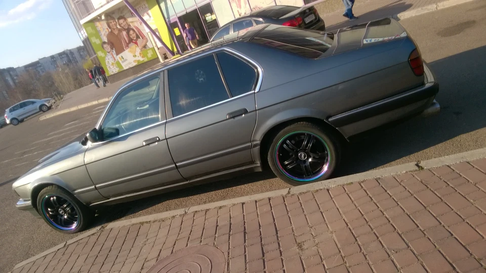 BMW 7 series 3
