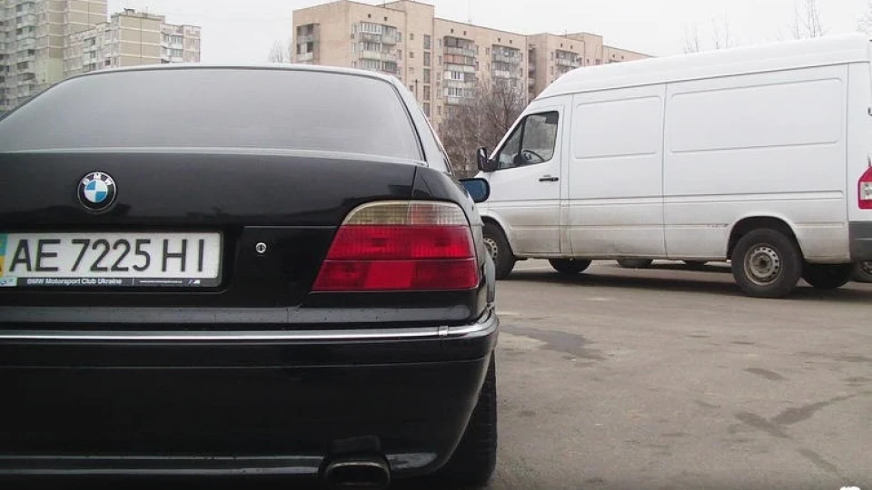 BMW 7 series 2