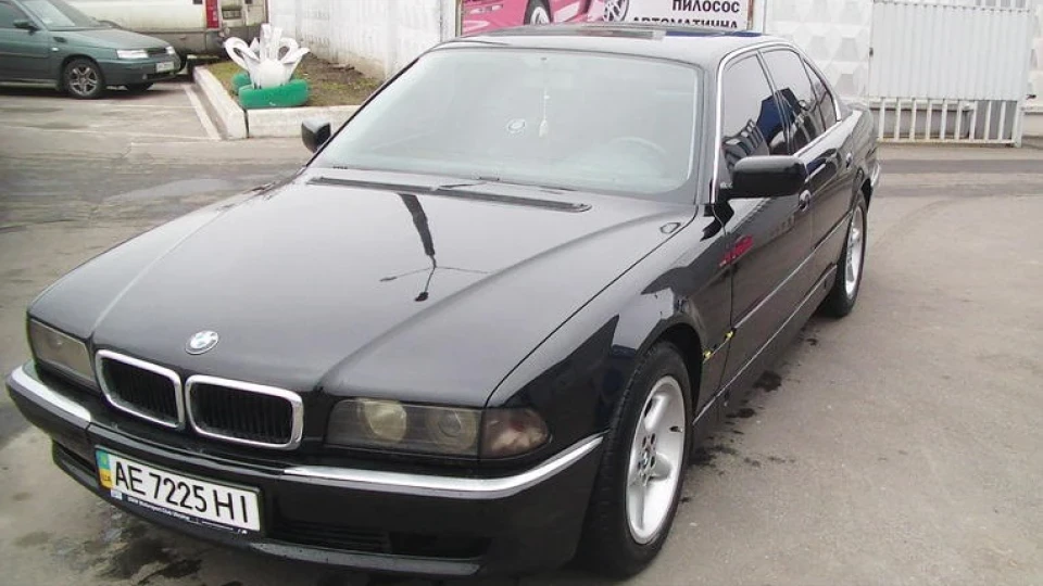 BMW 7 series 4