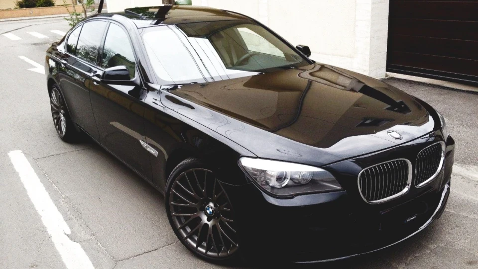 BMW 7 series 2