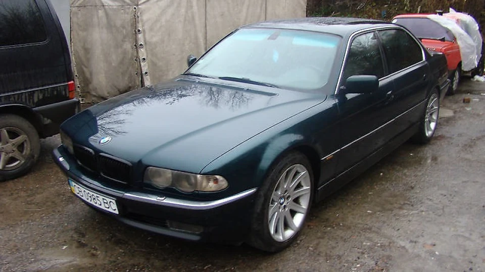BMW 7 series 2