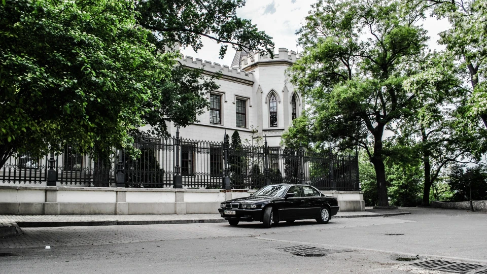 BMW 7 series 3