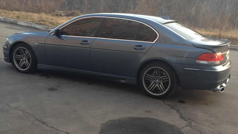 BMW 7 series 2