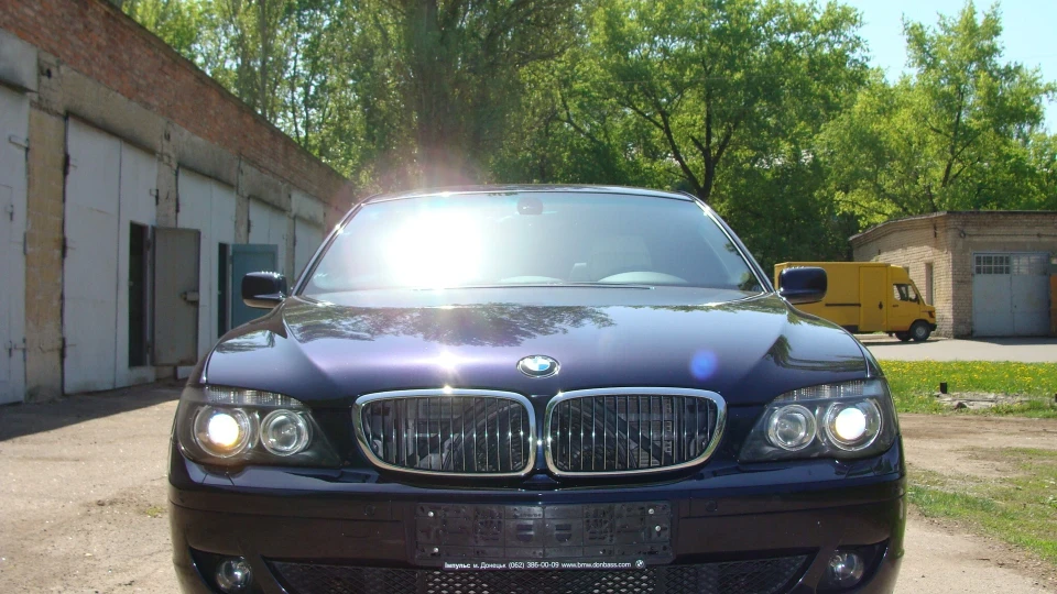 BMW 7 series 2
