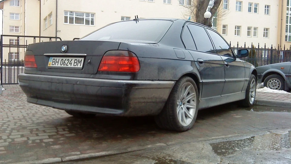 BMW 7 series 12-ти горщиковий проковт 2