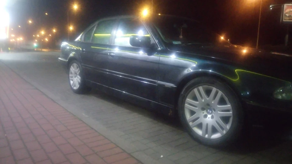 BMW 7 series 2.5 TDS 2
