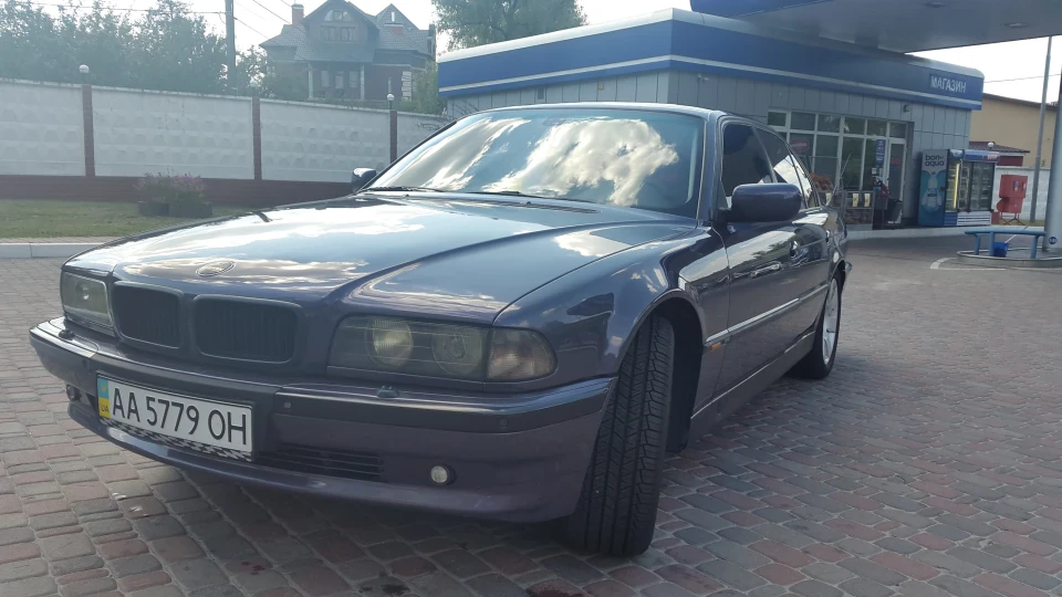 BMW 7 series 280 к.с від HAMANN 2