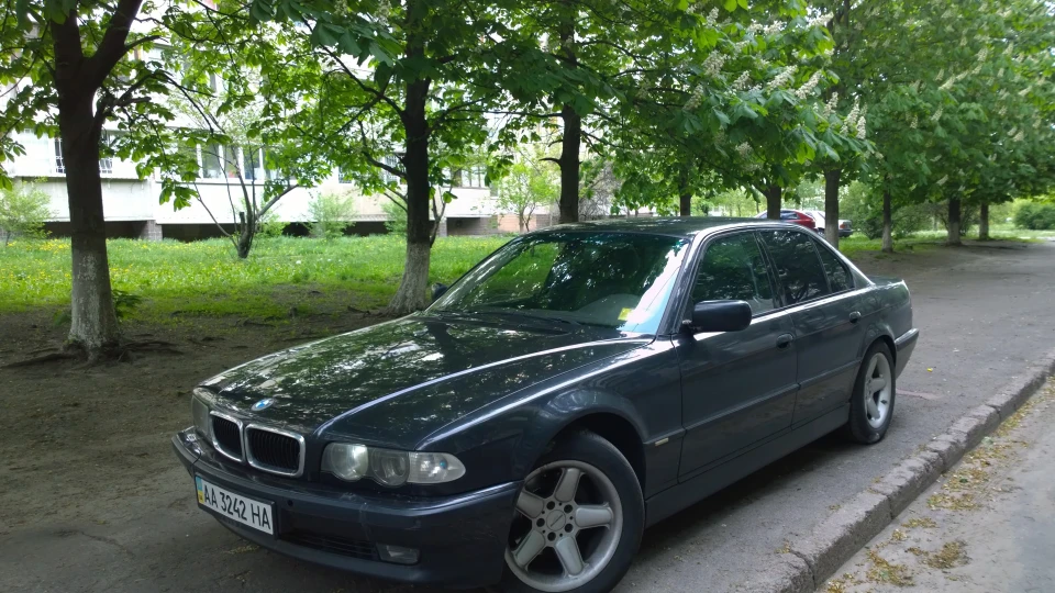 BMW 7 series 3.0 TD 2