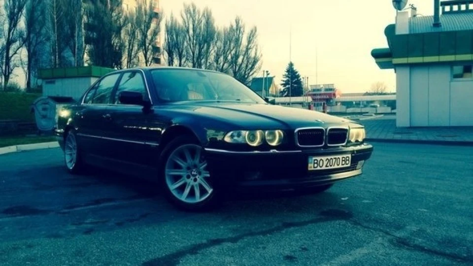 BMW 7 series 3.0-Тепер Новий Перегляд. 2