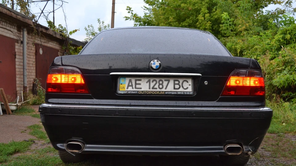 BMW 7 series 3.0i Individual 3