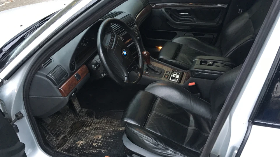 BMW 7 series 4.0 biturbo 3