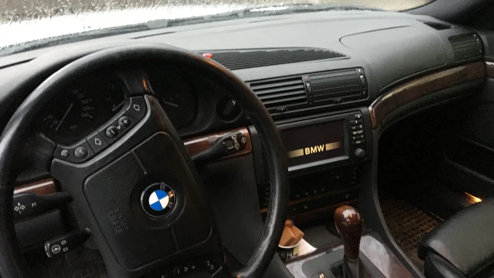 BMW 7 series 4.0 biturbo 4