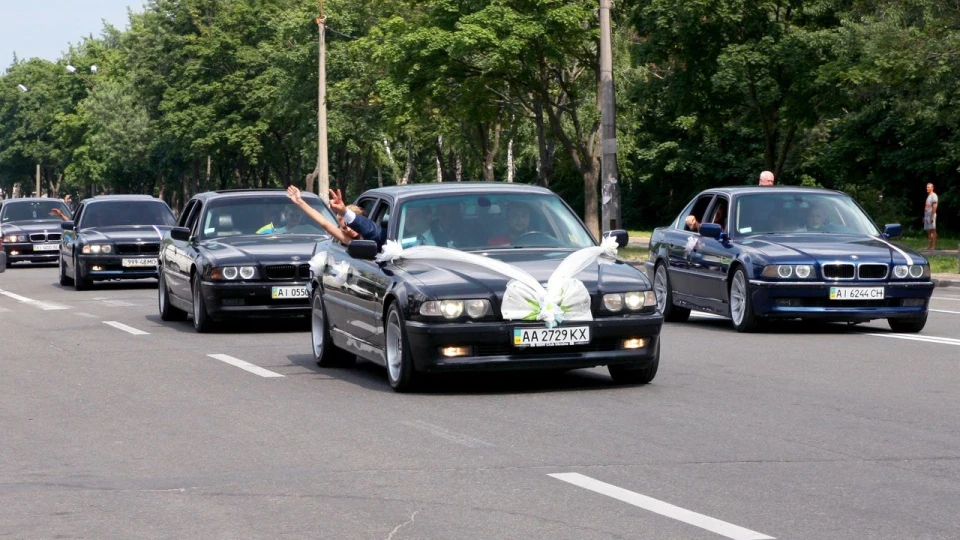 BMW 7 series 4.0 МКПП6 INDIVIDUAL 2
