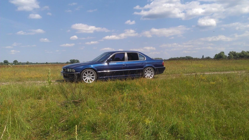 BMW 7 series 4.0 МКПП6 INDIVIDUAL 5